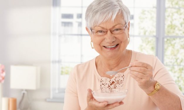 8 Best Snacks for Active Older Adults